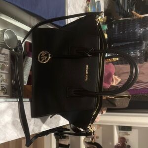 MICHAEL Michael Kors Black Shoulder Bag with Gold Hardware